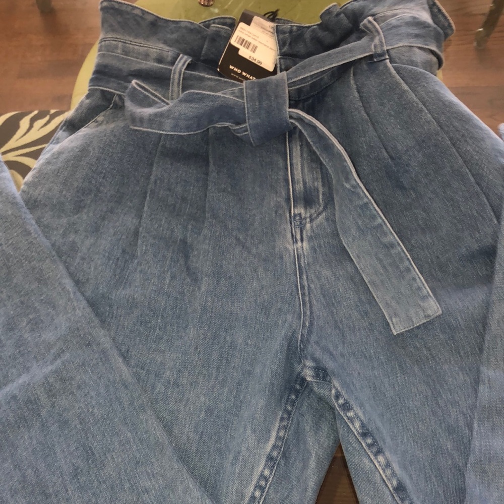 Who what wear tie pleated jeans!!The newest style.